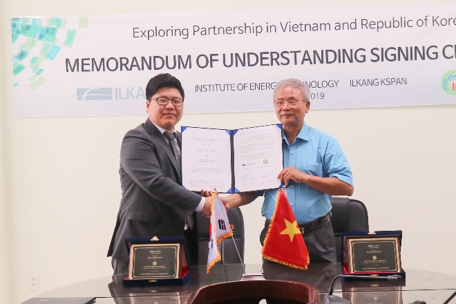 2019년 06월 11일 베트남 에너지 기술 연구소 (IET Institute of Energy Technology) 와 ㈜일강케이스판 MOU체결